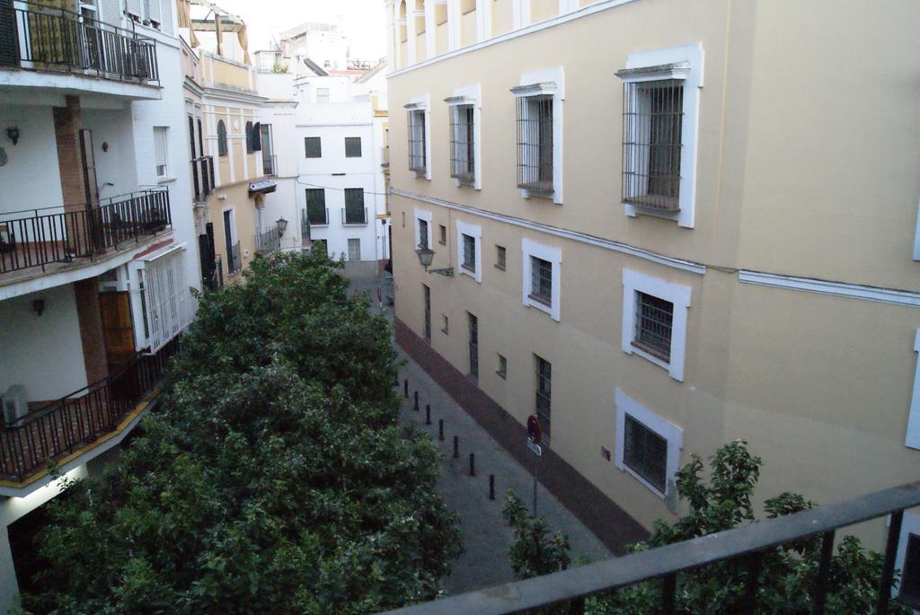 Apartamentos Turisticos La Encarnacion Севілья Екстер'єр фото