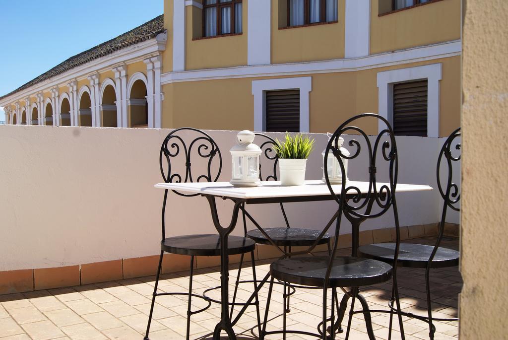Apartamentos Turisticos La Encarnacion Севілья Екстер'єр фото