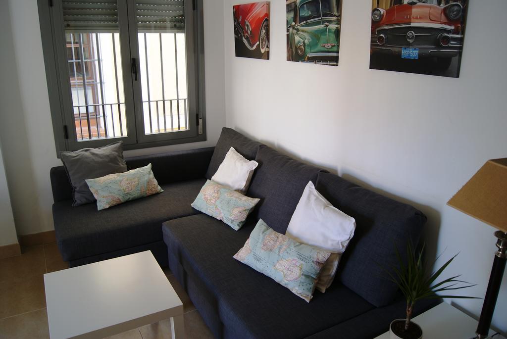 Apartamentos Turisticos La Encarnacion Севілья Екстер'єр фото